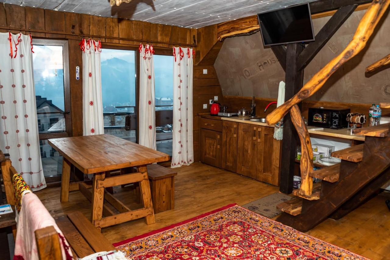 ポリャニーツァOak Houseアパートメント エクステリア 写真